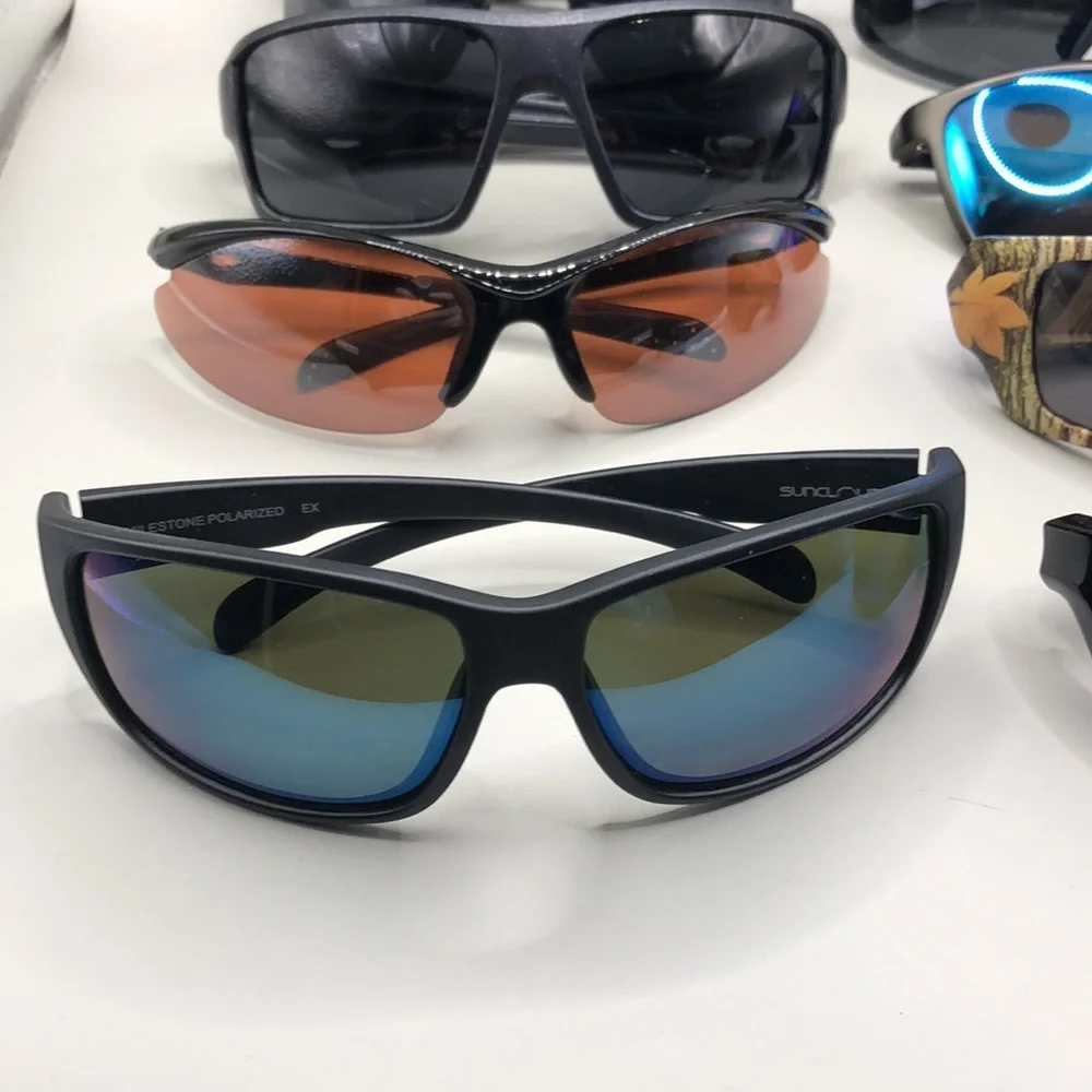 Huge lot 8 sporty  & outdoors men's sunglasses variety of brands bundle.